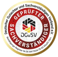 Siegel: Geprüfter Sachverständiger, Deutscher Gutachter und Sachverständigen Verband (DGuSV)